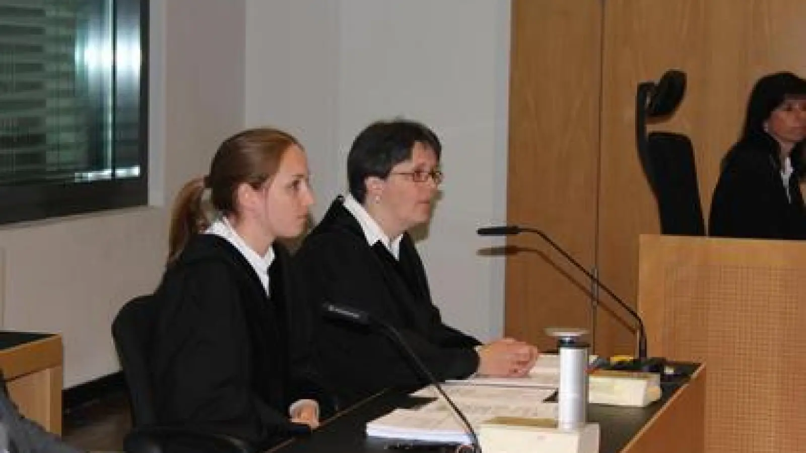 Claudia Scherle und Andrea Eisenbarth  plädierten gestern im Augsburger Polizistenmordprozess. Sie fordern die Höchststrafe. 	Foto: Tanja Marsal (Foto: Tanja Marsal)