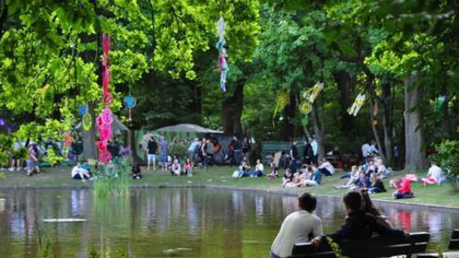 Neben der Musik   und dem Programm lädt die Atmosphäre im Wittelsbacher Park auch zum Verweilen ein.	Foto: Judith Alberth (Foto: Judith Alberth)