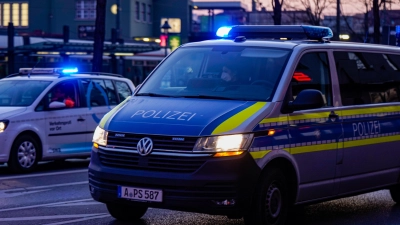 Ein 31-Jähriger ist am Mittwoch zu schnell mit seinem VW durch Oberhausen gefahren und zudem war der Mann betrunken. Die Polizei stoppte seine Fahrt. (Symbolfoto: mjt)