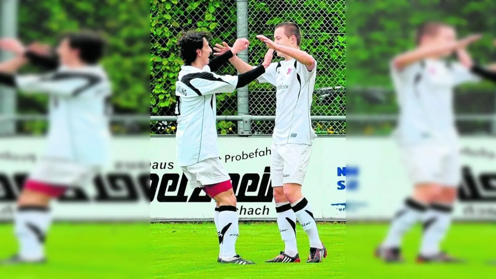 &lt;p&gt; &lt;x_bildunterschr&gt; &lt;b&gt;Qendrim Beqiri &lt;/b&gt; (links) freut sich mit Franz Hübl über dessen Traumtor zum Aindlinger 1:0-Sieg über Memmingen. Für die kommenden Saison werden sich höchstwahrscheinlich ihre Wege trennen. Während Hübl beim TSV schon verlängerte, wird Beqiri wohl zum Regionalliga-Team des 1. FC Nürnberg wechseln. &lt;tab/&gt; &lt;tab/&gt; &lt;tab/&gt;Foto: Kerpf &lt;/x_bildunterschr&gt; &lt;/p&gt;