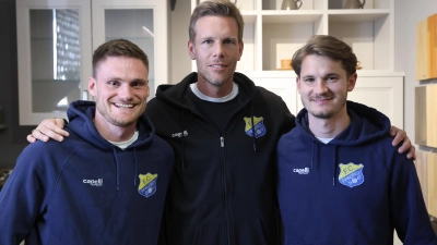 <b>Das neue Trainer-Trio</b> des FC Pipinsried: (von links) Mario Götzendörfer, Martin Weng und Ludwig Räuber.  (Foto: FC Pipinsried)