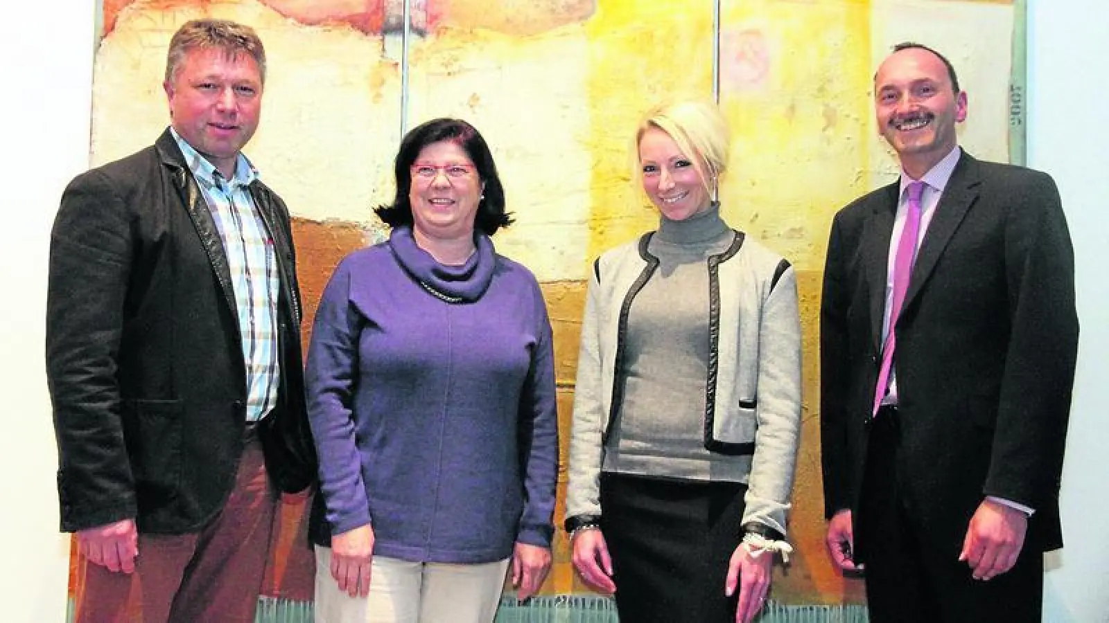 &lt;p&gt; &lt;x_bildunterschr&gt; &lt;b&gt;Triumvirat mit Bürgermeister  &lt;/b&gt;(von links): Rektor Thomas Fey, Elisabeth Massury-Butz, Diana Kosel und Rathauschef Anton Kerle.     Foto: Horst Kramer &lt;/x_bildunterschr&gt; &lt;/p&gt;