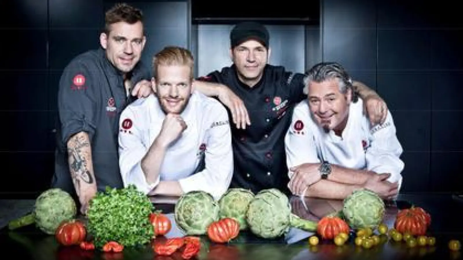 Die Kochprofis   Andreas Schweiger, Nils Egtermeyer, Ole Plogstedt und Frank Oehler (von links) kennen Fernsehschauer von RTL2. Jetzt kommen sie au ihrer kulinariscen Reise nach Aichach.