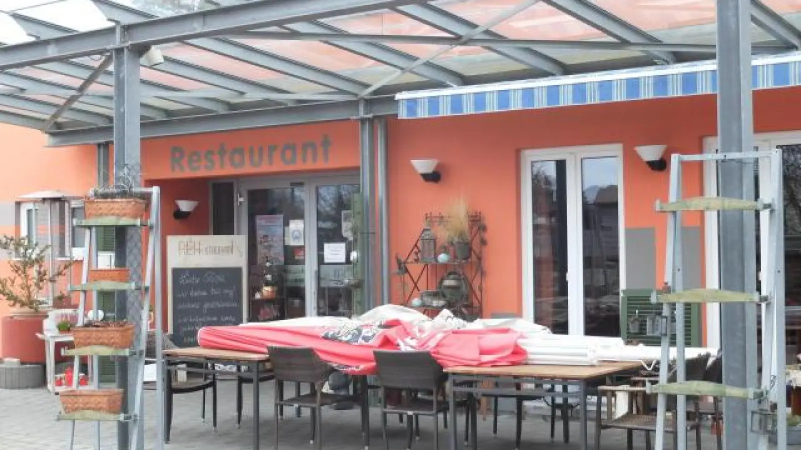 Das TSV-Restaurant in Aichach  hat seine Türen seit Weihnachten geschlossen. Auch die Wandelbar und das Canada empfangen derzeit keine Gäste.