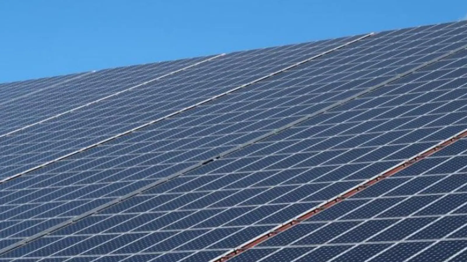 Gelten soll die Solarpflicht auf Dächern laut Beschlussvorlage des Stadtrats künftig für Neubauprojekte. (Foto: Ute Blauert)