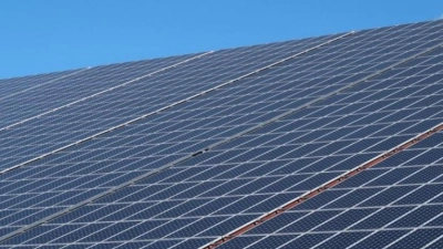 Der mit den Photovoltaik-Anlagen auf dem Campus der Uni generierte Strom soll direkt für den Verbrauch in den Gebäuden genutzt werden.  (Symbolfoto: Ute Blauert)