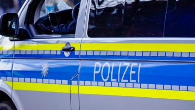 Aufgrund einer Bombendrohung hat die Polizei am Dienstag das Möbelhaus XXXLutz in Augsburg-Haunstetten durchsucht. (Symbolfoto: mjt)