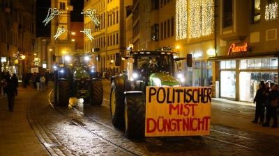 Für die erneute Versammlung geht die Polizei von 3000 Teilnehmern und rund 1000 Fahrzeugen aus Augsburg und dem Umland aus. (Foto: Maximilian Tauch)