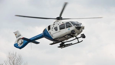 An der Suchaktion war die Polizei auch mit Hubschrauber und Drohnen beteiligt.  (Symbolfoto: Bayerische Polizei)