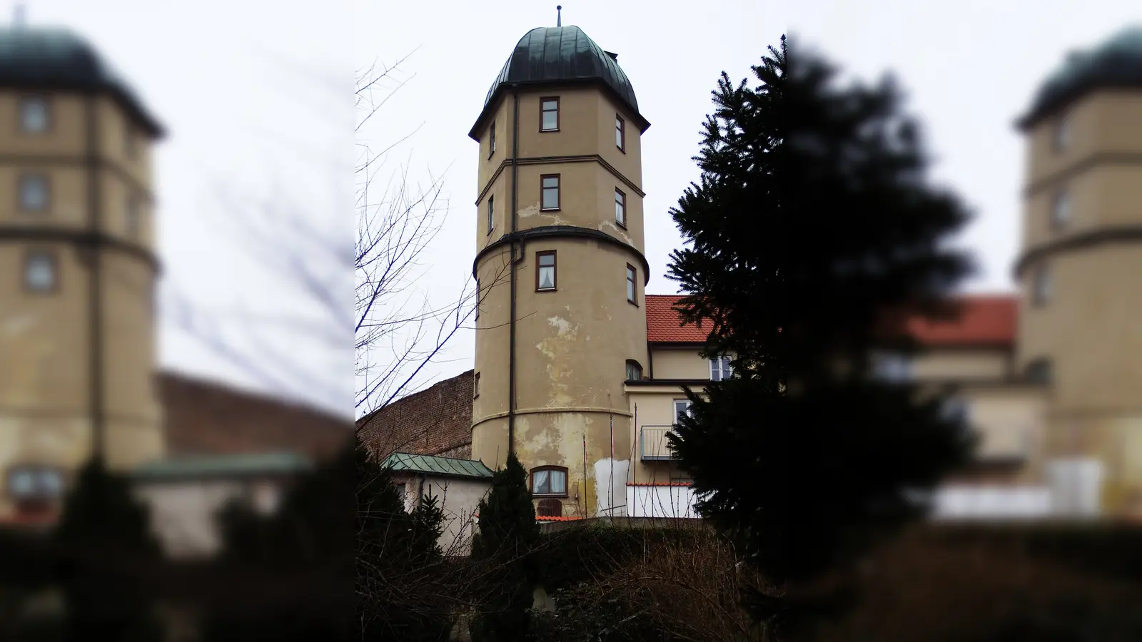 <b>Der alte Wasserturm</b> ist ein repräsentatives Denkmal Friedbergs und Zeuge früher Bau- und Technikgeschichte. Er war ursprünglich ein Wehrturm. 1606 wurde er erhöht und zum Wasserturm ausgebaut. (Foto: Ingo Aigner)