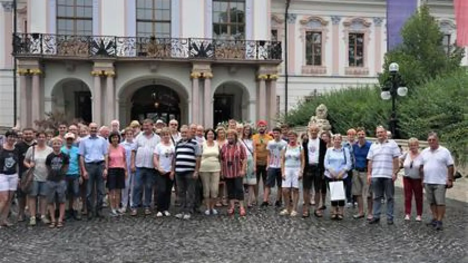 Kürzlich reisten einige Altomünsterer   in ihre ungarische Partnergemeinde Nagyvenyim.