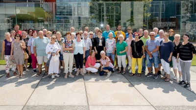 Gruppenfoto der Besuchergruppe eines Abgeordneten im Deutschen Bundestag in Berlin. (Foto: Daniel Rudolph)
