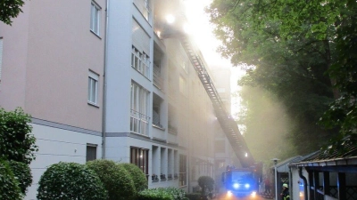 Die Feuerwehr musste am Dienstagabend zu einem Wohnungsbrand ausrücken.  (Foto: Berufsfeuerwehr Augsburg)