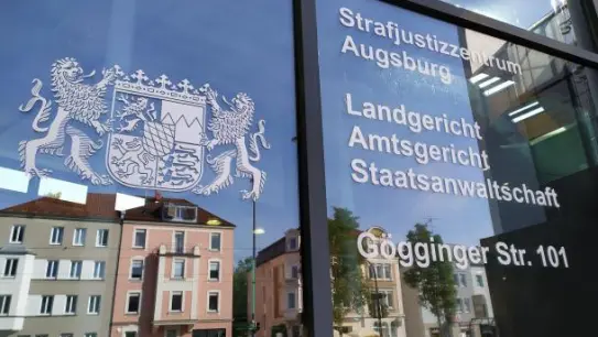 Das Amtsgericht Augsburg verurteilte die Frau wegen Betruges in sechs Fällen zu einer Strafe von einem Jahr und drei Monaten auf Bewährung. (Symbolfoto: Patrick Bruckner)