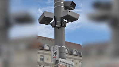 Die Videoüberwachung<br> am Augsburger Königsplatz startete am Donnerstag.	Foto: Patrick Bruckner