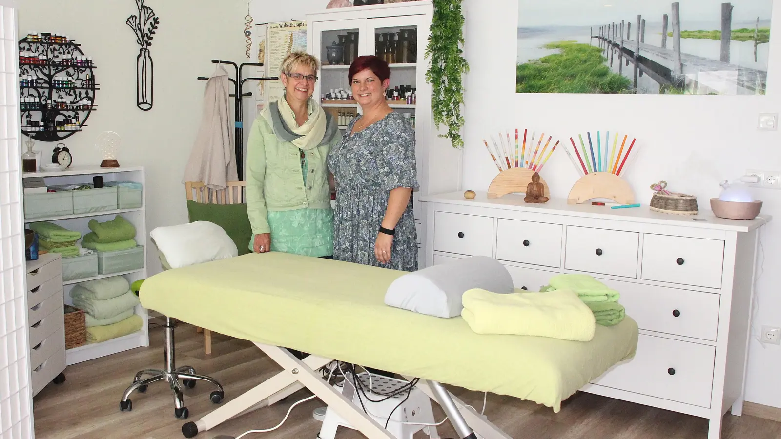 <b>Eine &quot;Oase der Entspannung&quot;</b> haben Monika Solleder und Cornelia Reiser in ihren neuen Praxisräumen geschaffen.  (Foto: Peter Haug)