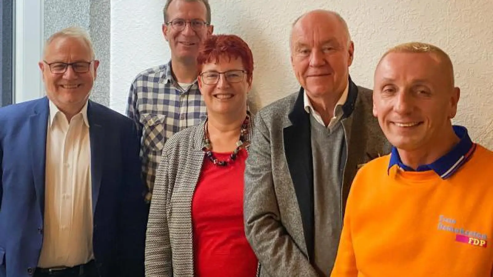 Sie schickt die FDP   ins Rennen bei den anstehenden Wahlen: (von links) FDP-Kreisvorsitzender Karlheinz Faller, Thomas Quante (Listenkandidat Bezirkstag), Dr. Birgit Geier (Listenkandidatin Landtag), Lutz Stammnitz (Direktkandidat Landtag) und Oliver Sommer (Direktkandidat Bezirkstag). 	Foto: Bodo Böhnke (Foto: Bodo Böhnke)