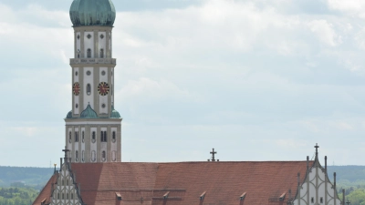 Kirchen, Kapellen und Statuen: In Augsburg gibt es viele Orte, die an den heiligen Ulrich erinnern. (Foto: David Libossek)