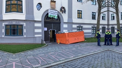 Besetzung der Regierung von Schwaben wegen Rodung des Bannwalds in Meitingen Klimacamp (Foto: Klimacamp Augsburg)