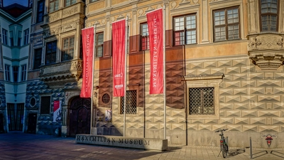 Die Dauerausstellungen der städtischen Augsburger Museen, zu denen beispielsweise das Maximilianmuseum gehört, kosten seit einem Jahr sonntags keinen Eintritt. Die Stadt erwägt, das Angebot auszuweiten. (Foto: Maximilian Tauch )