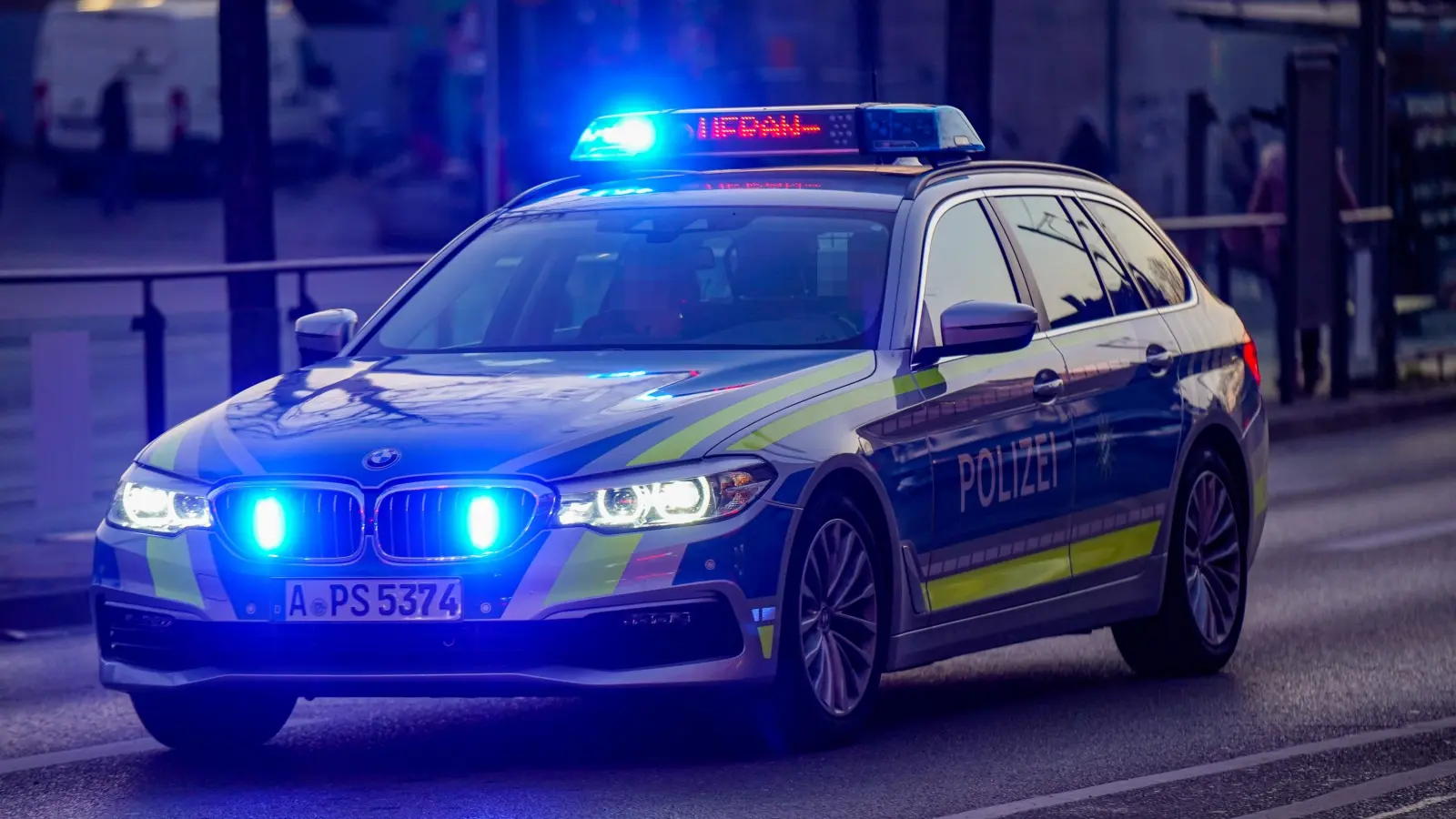 In Königsbrunn wurde die Polizei am Sonntagabend zu einem Streit gerufen.  (Symbolfoto: mjt)