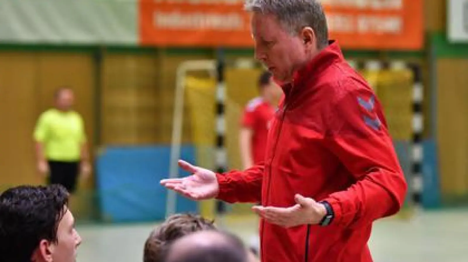 Udo Mesch   zieht seine Konsequenzen, dass er die Mannschaft nicht erreicht. Am Saisonende endet für den Handballtrainer nach nur einer Saison sein dritter Karrierabschnitt beim TSV Aichach.	Foto: Kerpf (Foto: Kerpf)