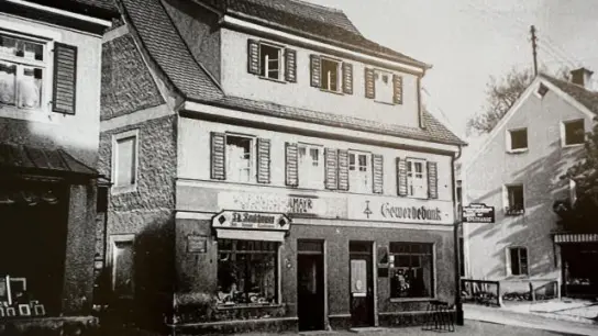 Im Schulmayr-Anwesen  , in Dachau in der Augsburger Straße 15, hatte die Bank von 1927 bis 1949 ihre Geschäftsräume. 	Foto: VR Bank (Foto: VR Bank)