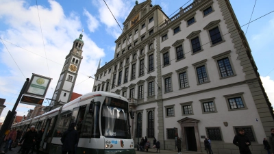 Takt und Tarif: Die Rathaus-Opposition kritisiert OB Eva Weber für ihre Aussagen zum ÖPNV in Augsburg.  (Foto: jaf)