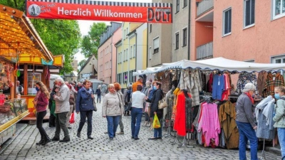 Die „Dult ist Kult“, wirbt die Stadt Augsburg. Die zweimal im Jahr stattfindende Veranstaltung gilt als ältester Jahrmarkt Augsburgs. (Archivfoto: Valterio D'Arcangelo)