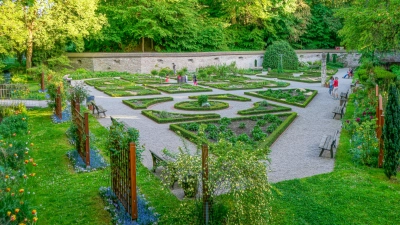Der Kräutergarten am Roten Tor befindet sich dort, wo einst der Kräutergarten des angrenzenden Heilig--Geist-Spitals war.  (Symbolfoto: Maximilian Tauch)